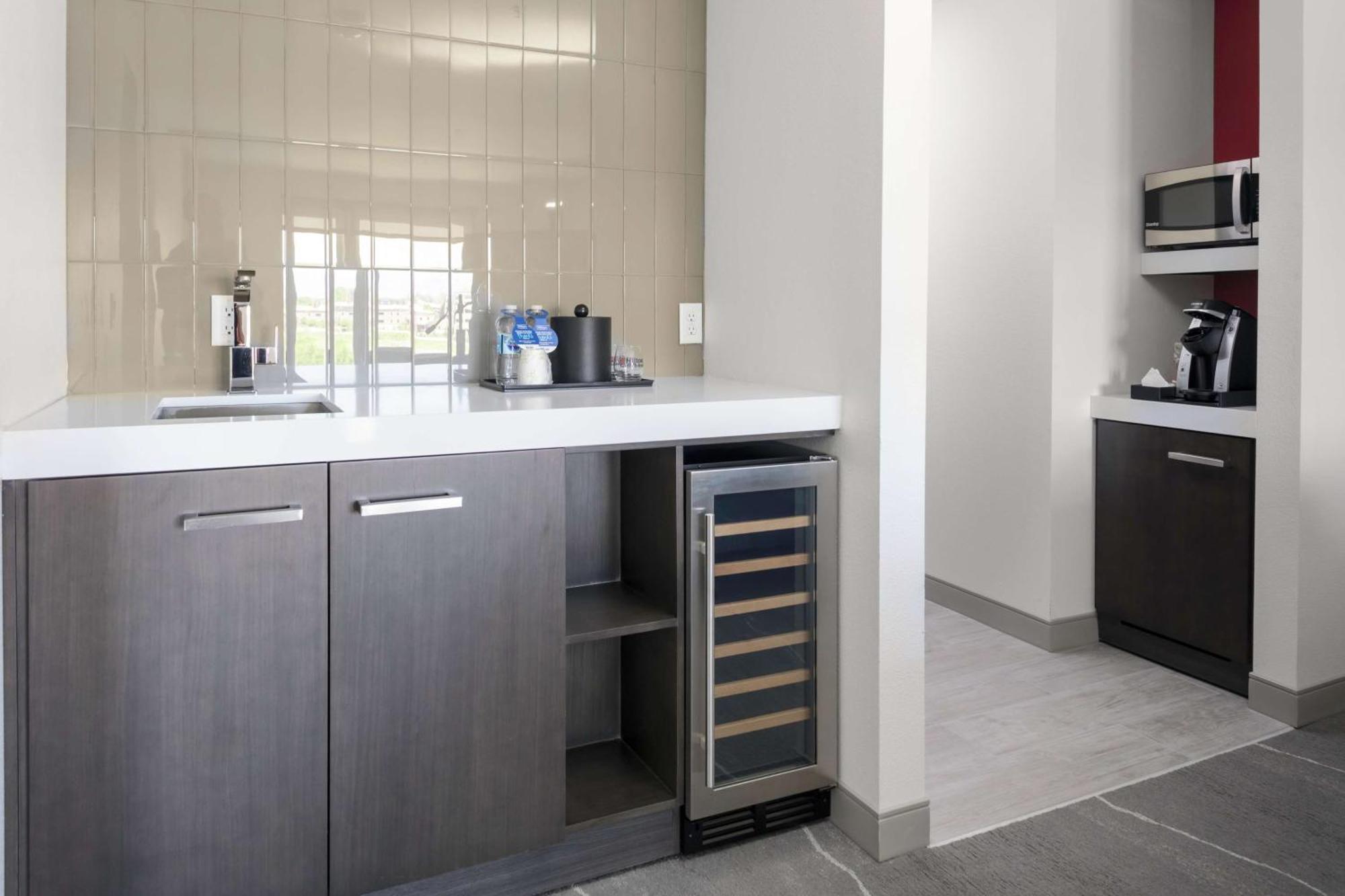 Hilton Garden Inn Denver/Thornton Esterno foto